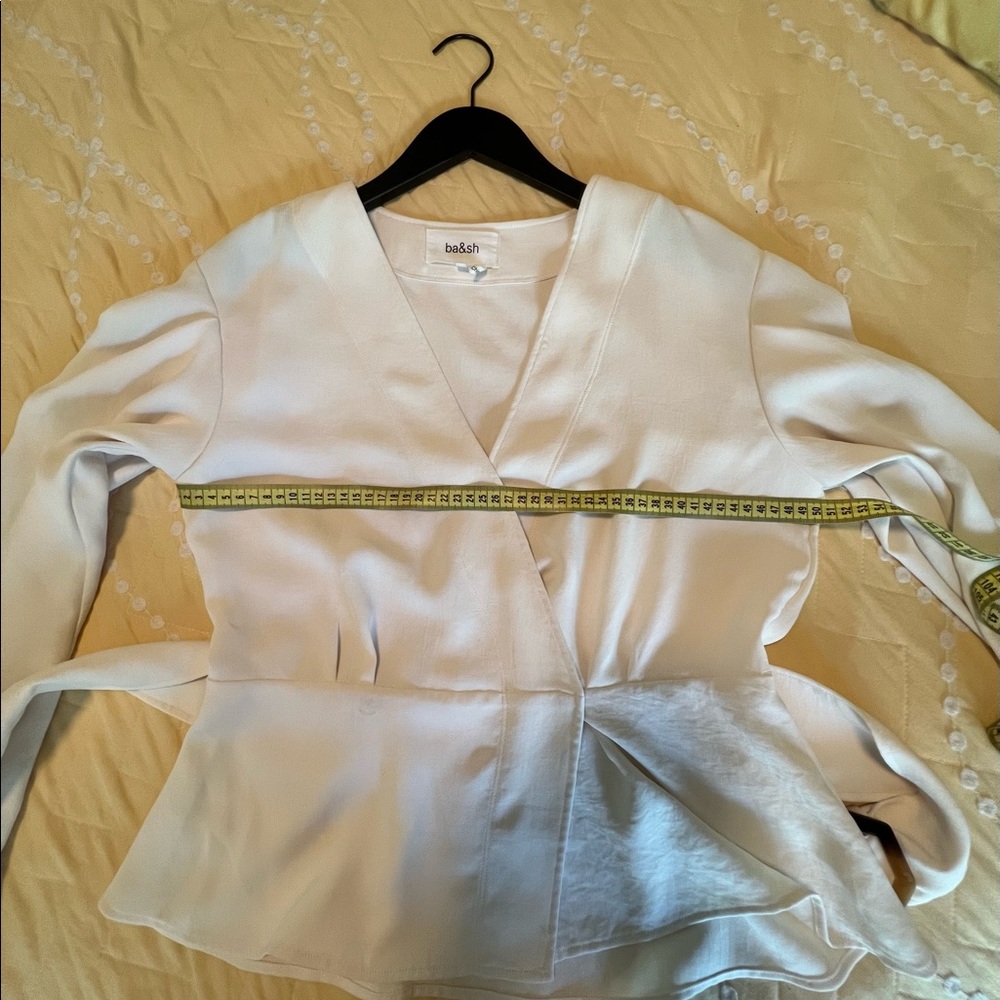 ba&sh white wrap top, identified as the "Berry" style.New no tags - Picture 9 of 12